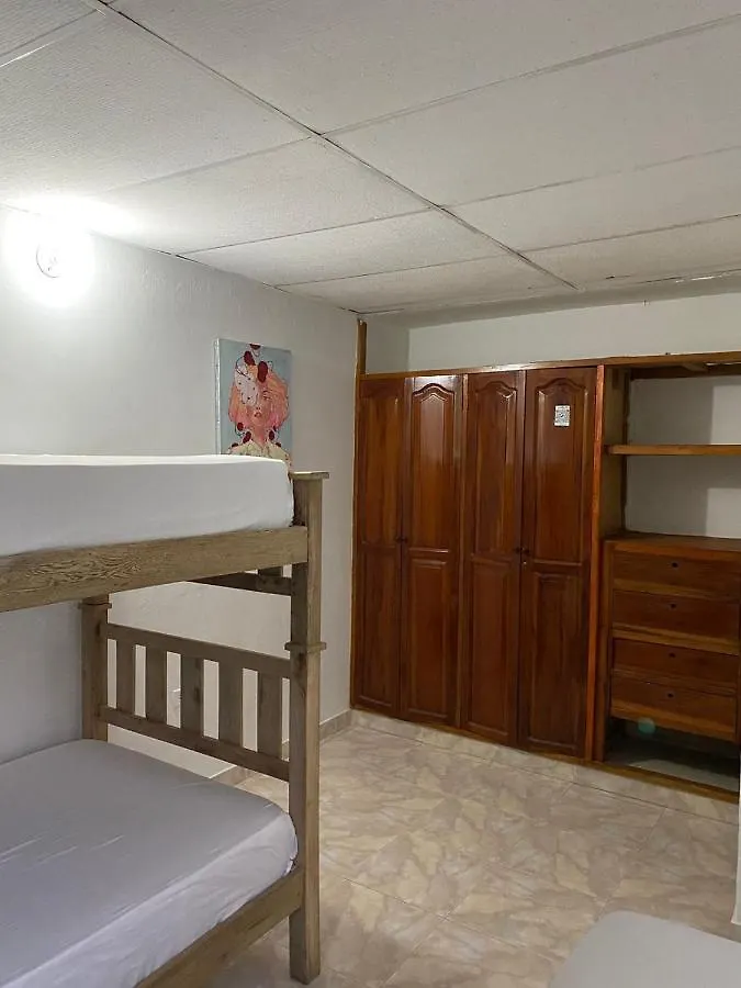 Aurelia Compartida Hospedaje 2025 Santa Marta  Bed and breakfast Santa Marta (Magdalena)